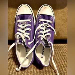 Converse Size 7